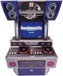 파일:external/www.hardcoregaming101.net/beatmania-machine.jpg